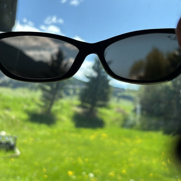 Black Sunglasses - Picture 7 of 7